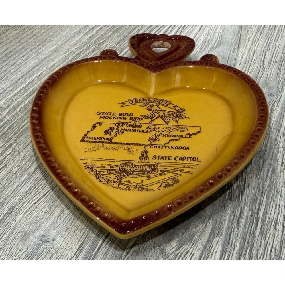 Vintage Tennessee Souvenir Trinket Dish Heart Yellow Excellent Japan Grannycore